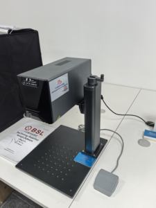 LY 电脑版迷你台式光纤激光打标机铭牌打标机和雕刻机 20W - Product Image 6