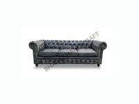 Canapé Chesterfield 3 places avec revêtement en cuir capitonné profond, design classique élégant, parfait pour le salon