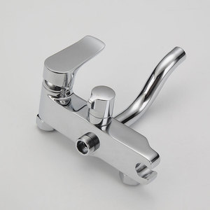 Juego de ducha Ansha con cabezal cuadrado tipo lluvia y rociador de mano, grifo de baño monomando con válvula de cerámica - Product Image 2