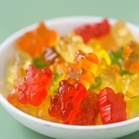 Bonbons gélifiés halal en gros, aux saveurs de fruits, en forme d'ours, colorés