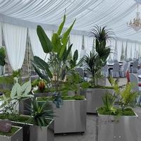 Kotak Bunga Besi Stainless Steel dengan Partisi Pagar Desain Sederhana Model 13 Persegi Panjang untuk Taman Kota, Pot Bunga