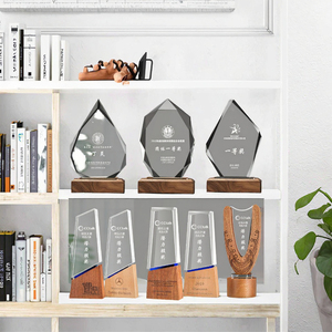 Pequeño <span class=keywords><strong>puente</strong></span> impreso UV de lujo Base de trofeo de madera Vidrio en blanco tallado Cristal grabado Premios para regalos de graduación de recuerdo - Product Image 2