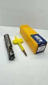 מקדח קרביד רב תכליתי מסדרת TCAP מפלדת אל-חלד, באורך מורחב, בעל חוד מפוצל בזווית 140 מעלות. - Product Image 5