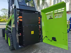 Yuchai S35 pengangkut setir selip kompak 3.5 Ton, pemuat dengan sistem hidrolik untuk konstruksi dan lanskap - Product Image 2
