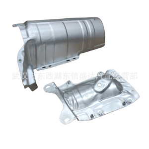 แผ่นกันความร้อนตัวเร่งปฏิกิริยาของ Peugeot Citron 1.6T รุ่น 1723JH 1723HX ทำจากอลูมิเนียมอัลลอยด์ สำหรับเปลี่ยนซ่อม - Product Image 4