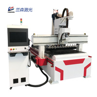 Máquina de Grabado y Corte CNC para Madera de un Solo Husillo, 1300*2500 mm, 4*8 Pies, con Cargador Automático de Herramientas para Motor Syntec