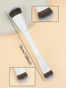 2025 Bajo MOQ Marca Privada <span class=keywords><strong>Brocha</strong></span> <span class=keywords><strong>Kabuki</strong></span> Grande Plana de Doble Punta para Base y Colorete, Sintética Premium Esponjosa para Rostro - Product Image 2