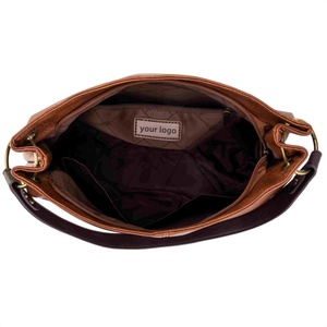Sacs fourre-tout en cuir PU pour femmes, design de créateur, vente en gros, personnalisables, à deux poignées, avec fermoir, doublure et rivets décoratifs - Product Image 6