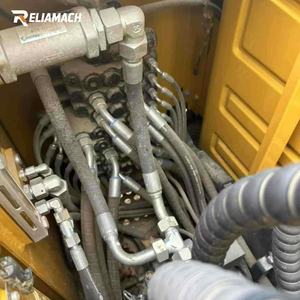 Excavatrice 75DA d'occasion presque neuve, modèle 2024, seulement 345 heures de fonctionnement - Product Image 5