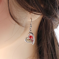Boucles d'oreilles en acier inoxydable plaqué or 18 carats avec fleurs naturelles préservées en forme de cœur, style bohème, collection Jardin Botanique, nouveauté été, vente en gros