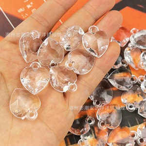 Colgante de Corazón Acrílico Transparente con Corte 3D para Joyería DIY, Collar, Llavero, Cadena para Teléfono, Accesorios de Moda - Product Image 1
