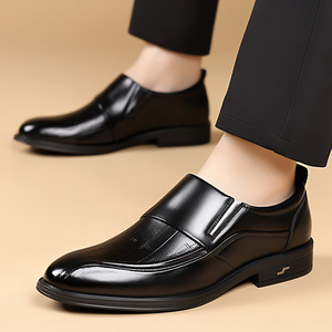 Mocassins en cuir à enfiler pour homme, bout rond, semelle extérieure en caoutchouc antidérapante, chaussures décontractées et confortables pour affaires et mariages - Product Image 2