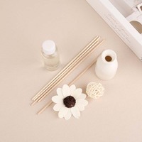 Diffuseur à bâtonnets en céramique avec bouteille vide et ensemble de recharge d'huiles essentielles 30 ml, parfums Lavande, Rose, Jasmin, Osmanthus, Lys