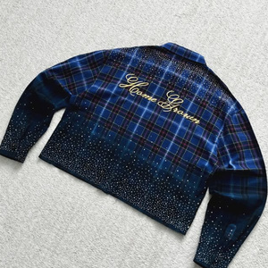 Áo sơ mi flannel chất liệu cotton dày dặn 340 gsm, màu xanh đậm, cổ trụ, dáng rộng, kiểu hộp, đính đá pha lê, phong cách đường phố - Product Image 3