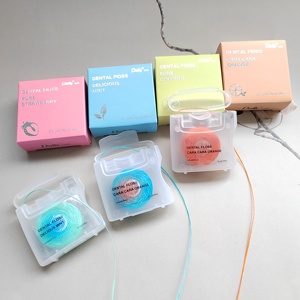 <span class=keywords><strong>Fil</strong></span> <span class=keywords><strong>dentaire</strong></span> à l'huile de noix de coco en nylon bon marché pour les soins bucco-dentaires - Product Image 1