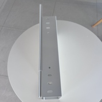Goulotte de câblage robuste CE anti-corrosion à fond plein, facile à installer, revêtement poudré, 400x100x2mm, 3m, taille personnalisée disponible, RAL