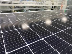 Panel <span class=keywords><strong>Solar</strong></span> Fotovoltaico Original <span class=keywords><strong>Trina</strong></span> JA <span class=keywords><strong>Solar</strong></span> de 385W 390W 395W 400W de Media Celda para Sistemas de Energía <span class=keywords><strong>Solar</strong></span> - Product Image 3