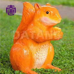 Lampe en forme d'écureuil étanche IP65, idéale pour la décoration des parcs, l'éclairage des festivals et les événements en plein air - Product Image 2