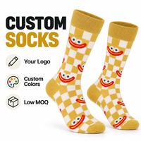 Chaussettes mi-mollet jaunes personnalisées, motif damier blanc et sourire de dessin animé en jacquard, chaussettes en tricot doux