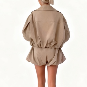 ชุดเซ็ต 2 ชิ้น เสื้อโค้ทเทรนช์สั้นคอปกสีพื้นลำลองสำหรับผู้หญิงและกางเกงขาสั้น แฟชั่น - Product Image 6