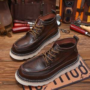 Chaussures pour hommes 2026 Nouveau style Cuir véritable Antidérapantes à pompons Doublure polaire Chaude Respirante Tendance Bottes de travail décontractées - Product Image 5