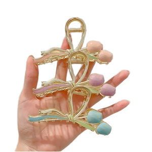 Nueva Llegada DZ YiLiBei, Pinzas de Pelo Metálicas de Alta Calidad para Mujer con Diferentes Diseños de Flores, 12 cm - Product Image 1