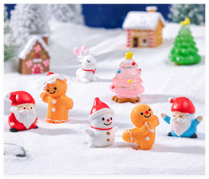 Kawai Juguetes Diy Figuras Adornos de Navidad Personalizados 3D Resina Muñeco de nieve Papá Noel Casa Pueblo Ciervo Árbol luminoso brillante - Product Image 3