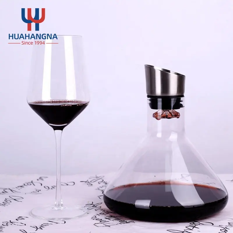 1200ml 40oz Elegant Lead Free Hand Made U Shaped Crystal Clear Glass Wine Carafe Decanter with Wine Accessories for Home Bar