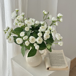 Ramo de Rosas Artificiales, 12 Cabezas, Flores de Seda Blancas, Alta Simulación, Decoración para Bodas y Hogar, Adornos para Escritorio - Product Image 1