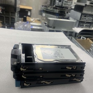 批发企业级服务器 SSD 1.92TB SAS 12Gbps <span class=keywords><strong>2</strong></span>.5 英寸二手 PM1643A 硬盘驱动器，用于数据中心 NAS 存储 - Product Image 3