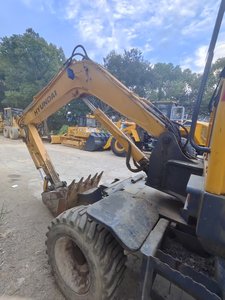 Excavatrice sur roues hydraulique Hyundai 60W-9 d'occasion avec moteur Yanmar, petite cylindrée, à vendre à prix réduit - Product Image 6