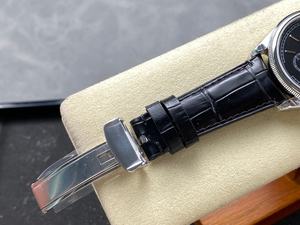 Montre classique 39 mm avec mouvement 7140, bracelet en caoutchouc résistant à l'eau pour la plongée sportive. Montre mécanique de haute qualité avec des fonctions supérieures. - Product Image 4