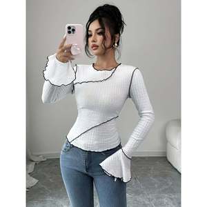 Pull à manches cloche avec bordure à volants Blanc XS Pulls pour femmes - Product Image 1