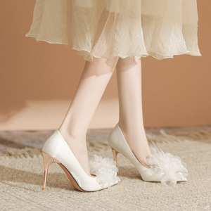 Escarpins de mariée en satin à bout pointu, talon aiguille, décoration florale, chaussures de soirée, chaussures habillées à talons hauts pour femmes - Product Image 4