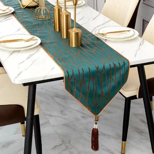 Camino <span class=keywords><strong>de</strong></span> <span class=keywords><strong>mesa</strong></span> <span class=keywords><strong>de</strong></span> poliéster <span class=keywords><strong>de</strong></span> ganchillo, respetuoso con el medio ambiente, Color verde - Product Image 4