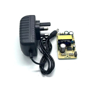 מתאם מתח אוניברסלי 12V 24V רב מכר עם תקעים בריטיים, אירופאים, אמריקאים ואוסטרליים, עשוי מחומר ABS, כבל באורך 1 מטר, ממשק <span class=keywords><strong>DC</strong></span> 3.5 מ\"מ, AC 100-240V - Product Image 4