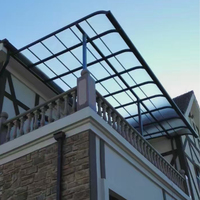 Auvent de passerelle incurvé en alliage d'aluminium sur mesure avec panneau de toiture en polycarbonate pour abri de pluie extérieur et couverture de passage