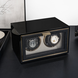 Lussuosa <span class=keywords><strong>Scatola</strong></span> Automatica Girevole per <span class=keywords><strong>Orologi</strong></span> in Legno Laccato Nero e Verde con 2 Scomparti, Espositore e Caricatore per <span class=keywords><strong>Orologi</strong></span> - Product Image 3