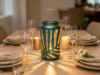Lanterne en métal bleu sarcelle à découpes en forme de feuille, lanterne décorative portable en fer avec bordure dorée, option d'éclairage LED personnalisable