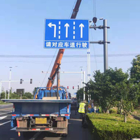 Panneau de signalisation routière Application routière panneau de signalisation routière avec poteau