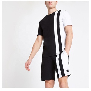 2025แฟชั่นใหม่ล่าสุดกางเกงขาสั้นและเสื้อยืดสองชิ้นออกกำลังกายเพรียวบางชุดฤดูร้อนสำหรับผู้ชาย - Product Image 4