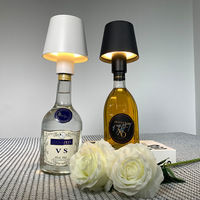 Lampe de table de bouteille de vin LED rechargeable à intensité variable Lampes de chevet de luxe Lampes de chevet à commande tactile pour restaurant B