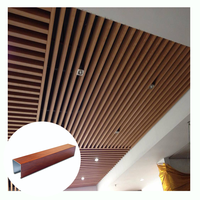 Plafonds en aluminium ignifuges modernes, imitation bois, faux baffles pour la décoration intérieure des restaurants