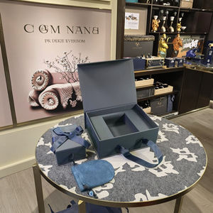 Grandes boîtes pliantes en carton rigide avec logo, emballage <span class=keywords><strong>cadeau</strong></span> de luxe, matériaux recyclés, boîtes en papier magnétiques rigides <span class=keywords><strong>pour</strong></span> montres - Product Image 1