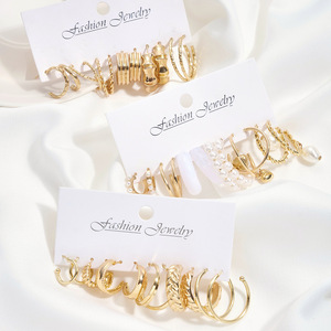 Europe and the United States <b>cross</b>-border new personality metal twist chain spiral ear <b>ring</b> imitation pearl earrings set - Product Image 4