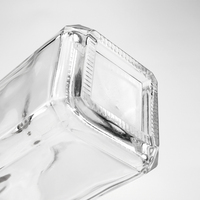 Bouteille à liqueur en verre carrée plate transparente, capacité de 500 ml et 700 ml, pour whisky, vin, vodka, gin, brandy et boissons aux fruits