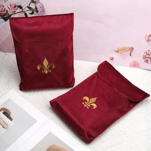 Biểu Tượng Tùy Chỉnh In Vuông Dưới Đôi Nhung Phong Bì Quần Áo Quà Tặng Bao Bì Túi Sang Trọng Nhung Flap Phong Bì Giày Bụi Pouch - Product Image 1