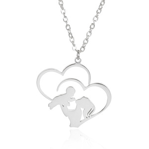 Collana con Ciondolo a Doppio Cuore Cavo per la Festa della Mamma, in Acciaio Inossidabile Placcato Oro 18K, per Mamma e Bambino - Product Image 6