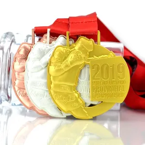 プロのメダル製造メタル6色スポーツメダル奇跡のカスタムロゴ競技メダル無料リボン付き