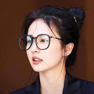 Yc335 A1 Montura de Gafas Redondas para Mujer, TR90, Protección Anti Luz Azul, Montura Completa, Lentes Planas para Miopía - Product Image 3